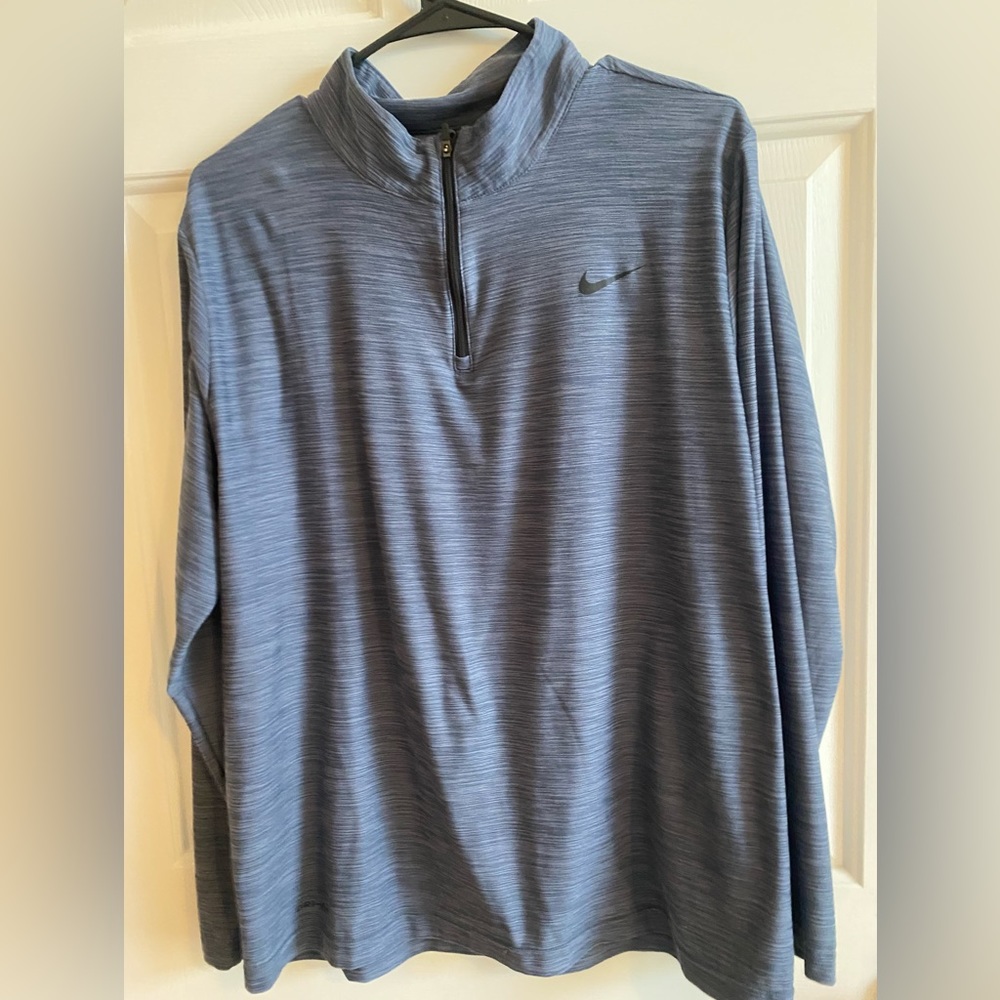 Nike men’s blue Dri-fit pullover size large. Like new.